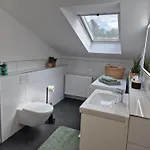 Ruhige 1-zimmer Einliegerwohnung Mit Kueche Und Bad In Grossburgwedel Lägenhet Burgwedel (Lower-Saxony)
